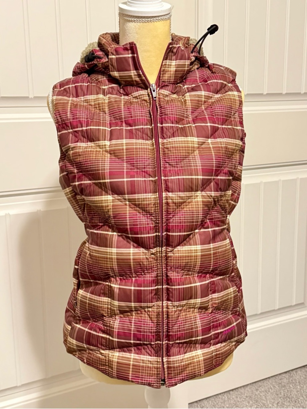 Patagonia Goose Down Vest Womens  Hooded Plaid Zip M Athleisure Colorado snow